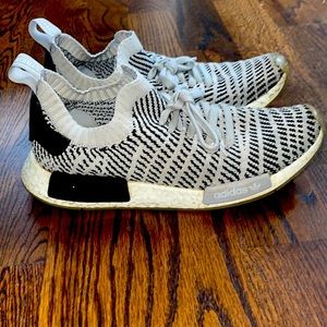 Adidas Men’s Alpha Bounce Size 9 1/2 (fits like a 10)